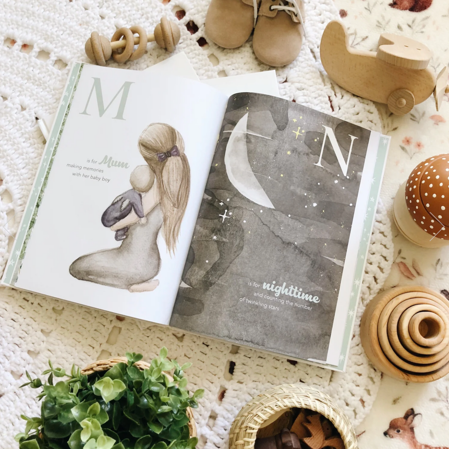 ADORED ILLUSTRATIONS - The Amazing ABC book