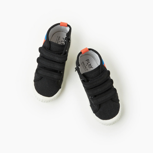 WALNUT - Play Billie Retro Canvas | Vintage Black