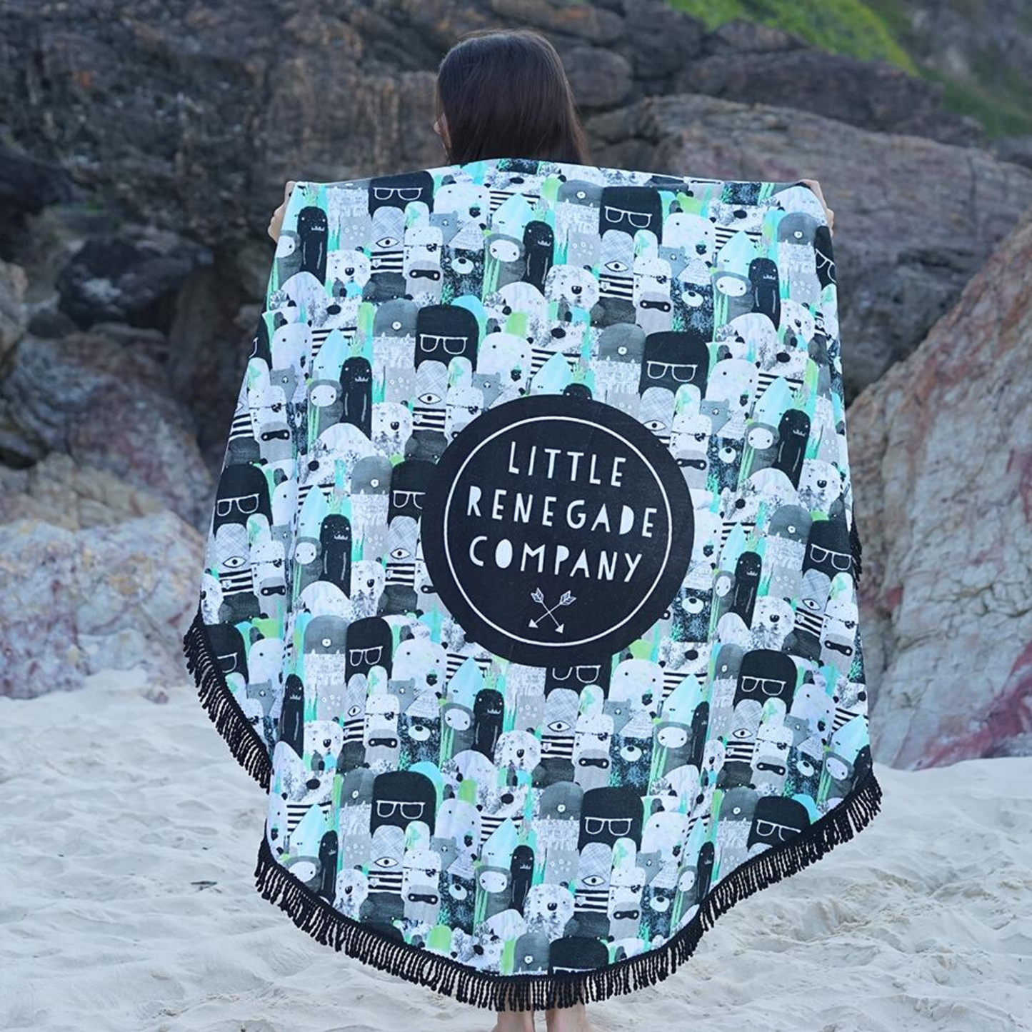 LITTLE RENEGADE COMPANY - Bears and Beasties Round Towel