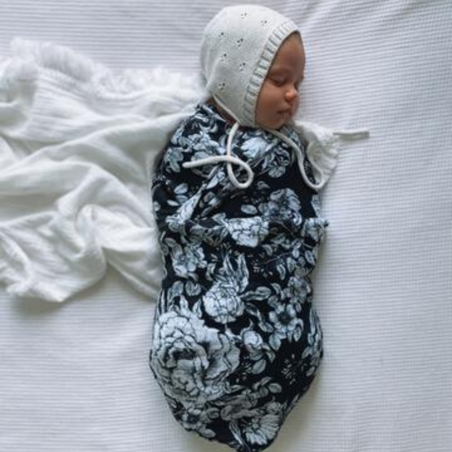 POP YA TOT - The Night Garden Swaddle