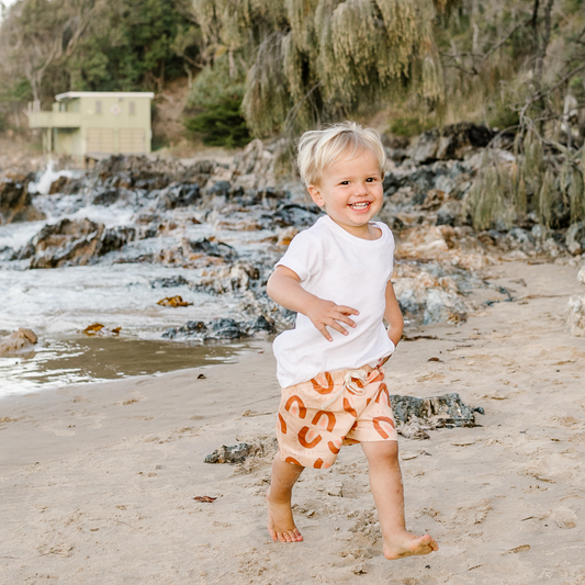 DUKES + DUCHESSES APPAREL - Sand Sunshine Basic Shorts