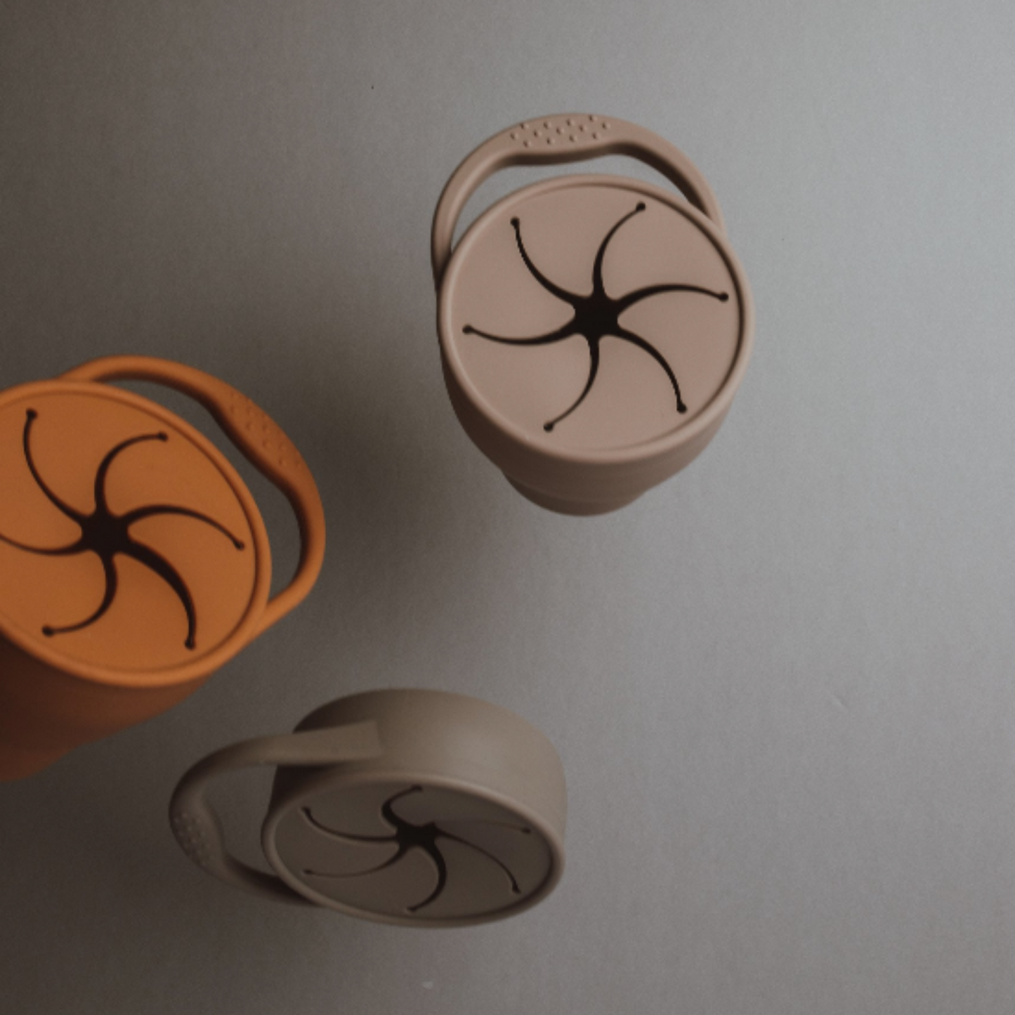 POPPY PENNY - Collapsible Silicone Snackie Cup