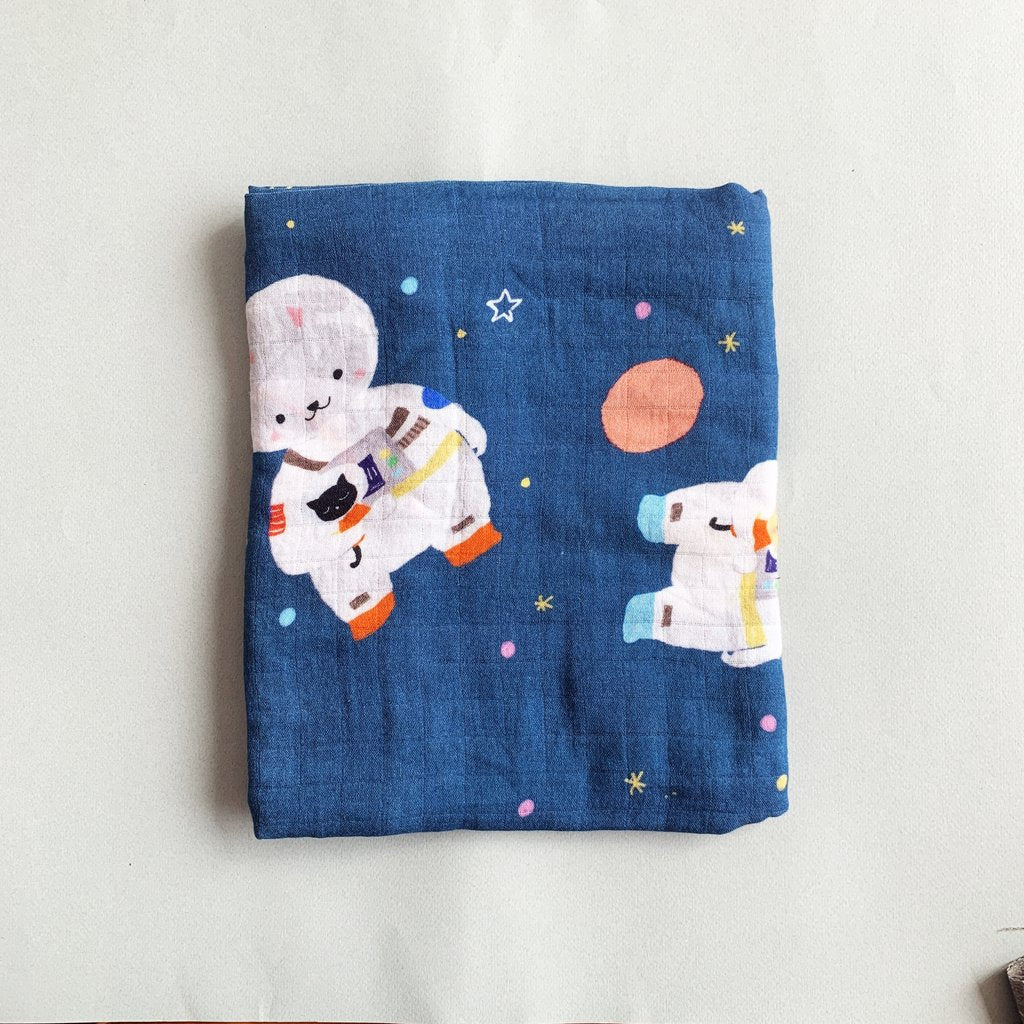 SUKI MCMASTER - XL Bamboo Muslin Swaddle | Astronaut