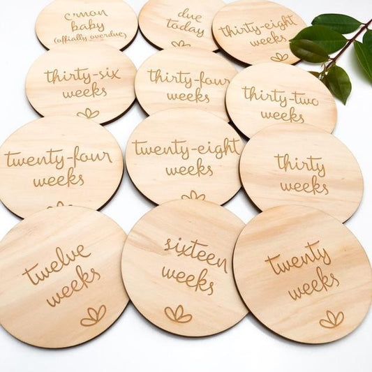 ONE CHEW THREE - LEAF Pregnancy Milestone Plaques