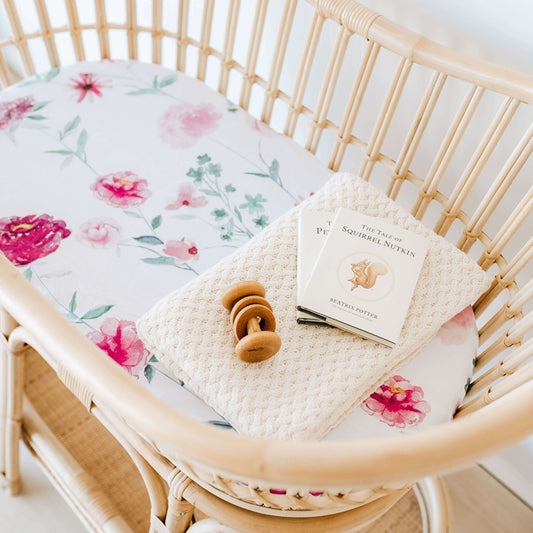 SNUGGLE HUNNY - Bassinet Sheet/Change Pad Cover | Wanderlust