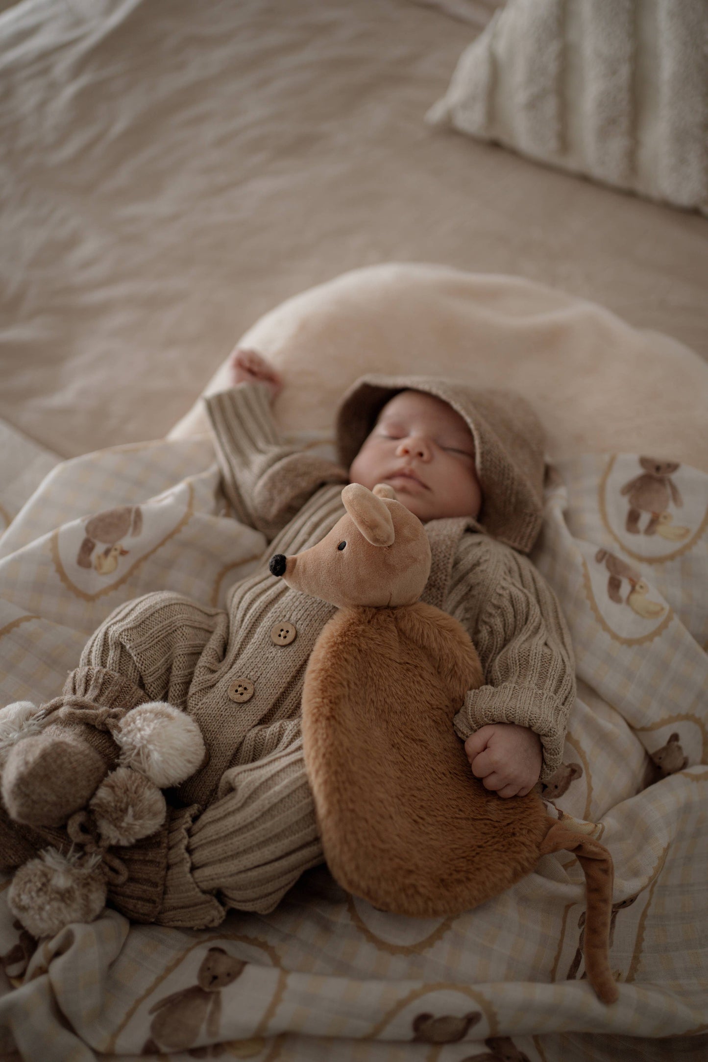 POP YA TOT - Squeaky the Sweet Comforter Toy