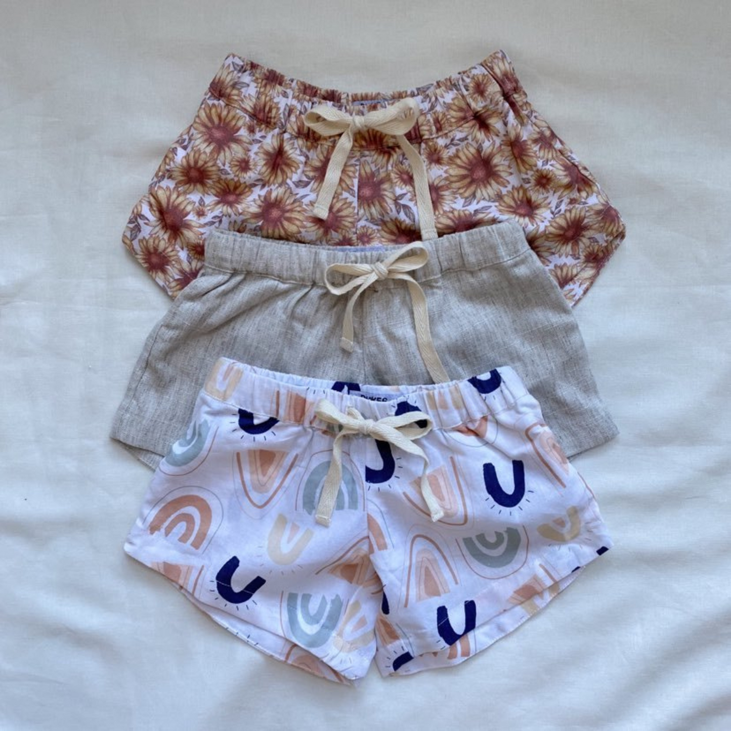 DUKES + DUCHESSES APPAREL - Sand Curved Shorts