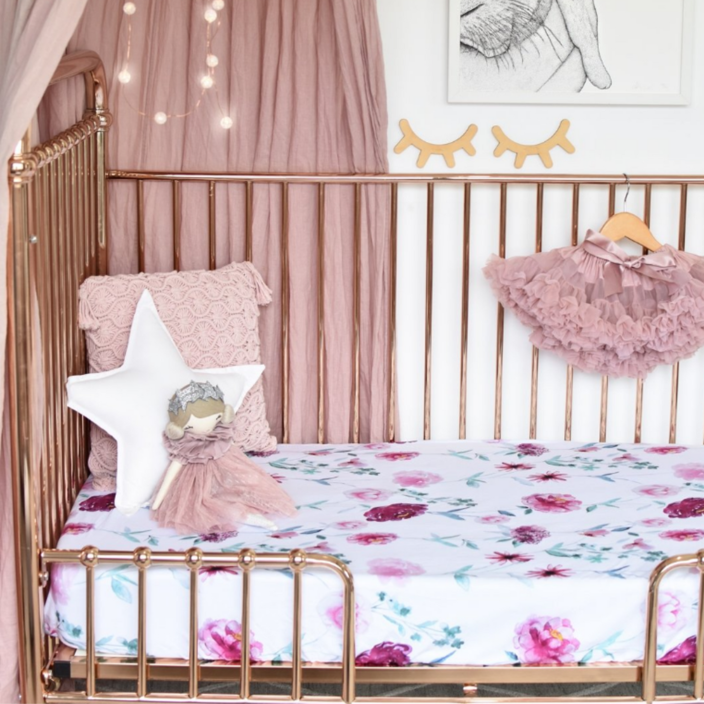 SNUGGLE HUNNY - Fitted Cot Sheet | Wanderlust